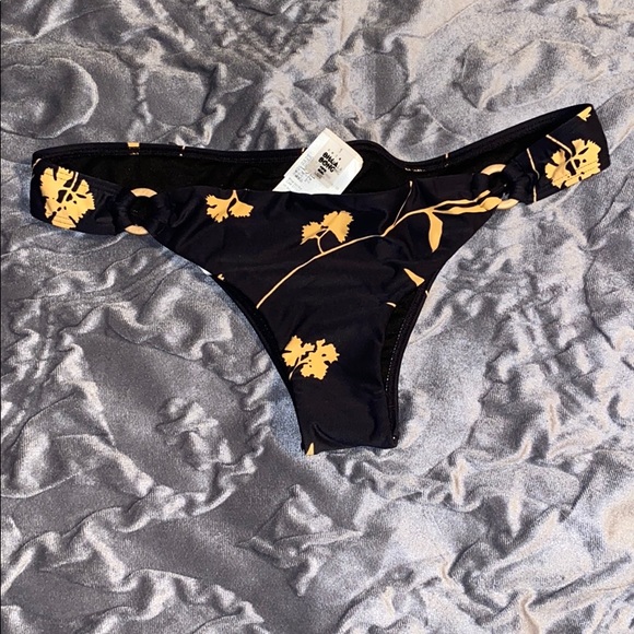 Billabong Other - Billabong Swim Bottoms NEW!